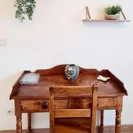 A L'ombre Du Clocher Bed & Breakfast 3*